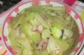 水瓜炒着吃做法窍门视频,视频揭秘家常美味做法